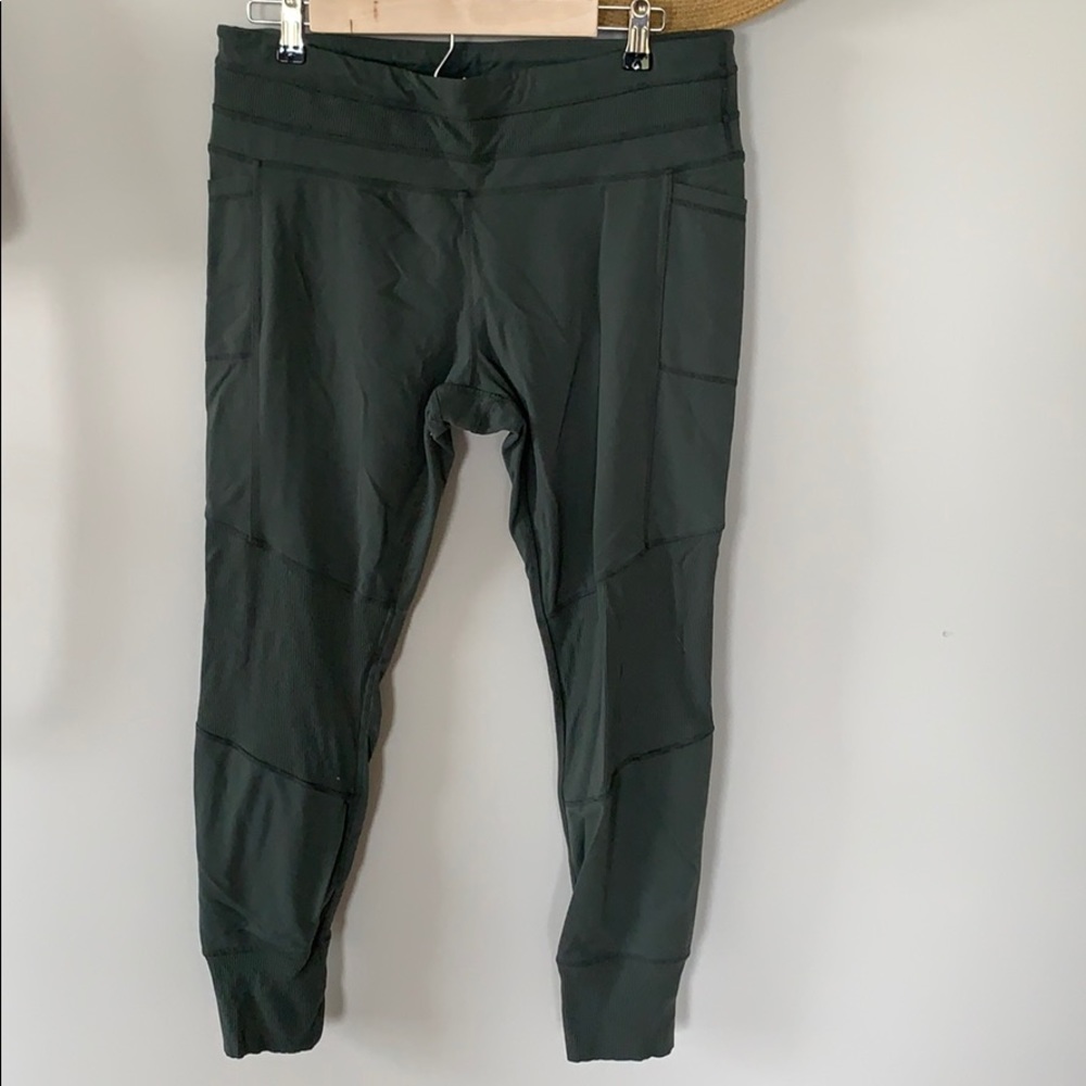 Athleta green legging